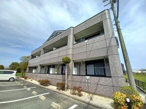 サンパレスダンディA棟外観写真