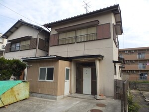 高岡町一戸建て外観写真