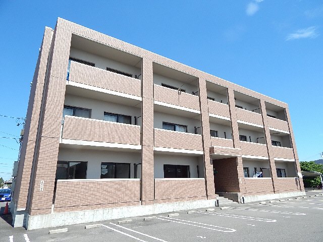 ウッドベルスクエアB棟