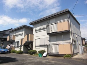 ニューコスモオザキ外観写真