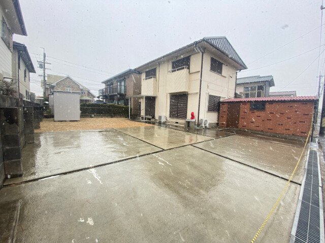 東磯山3丁目貸家