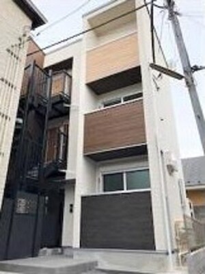 Ｇｌａｎｚ北千住　２０１外観写真