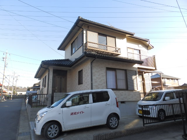 北勢町麻生田一戸建て