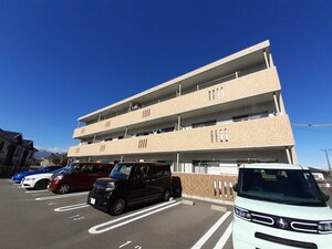 ユーミー川島外観写真