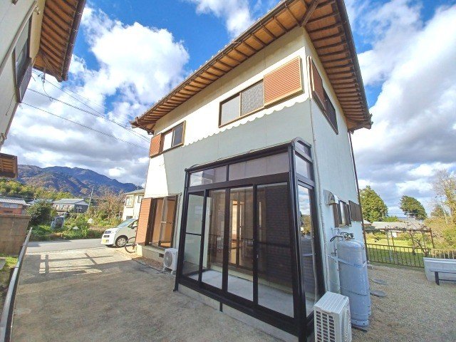 BBQ・花壇・畑・玄関ベンチの家