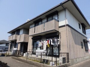 ロイヤルガーデン桑名B外観写真