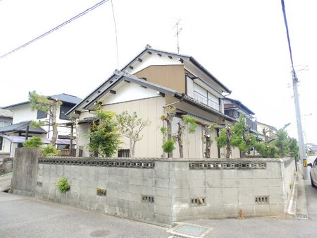 本堂様貸家外観写真