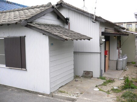 ㈱カーショップチサト借家外観写真