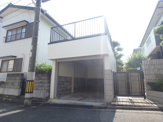 つつじヶ丘貸家