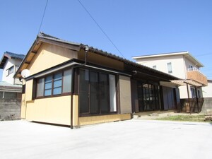 柳山津興Y様貸家外観写真