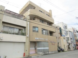 COCOビル外観写真