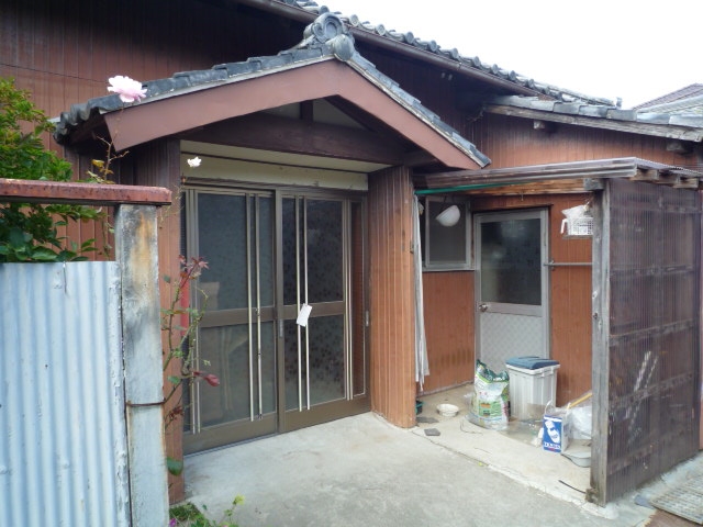 柳山津興戸建て