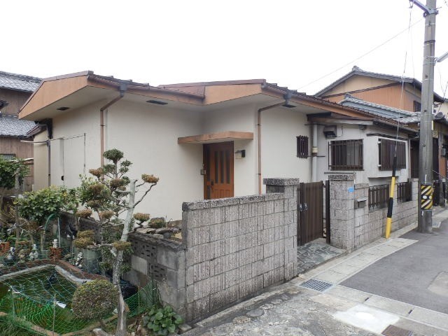 カーショップチサト借家