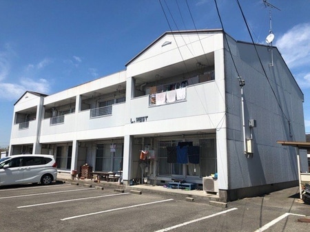Ｌ・ＥＡＳＴ　ＷＥＳＴ外観写真