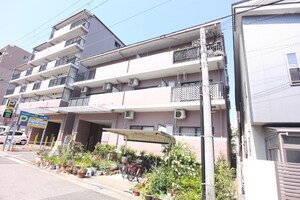 イレブン若松外観写真