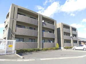 ヴェルデ一ツ橋外観写真