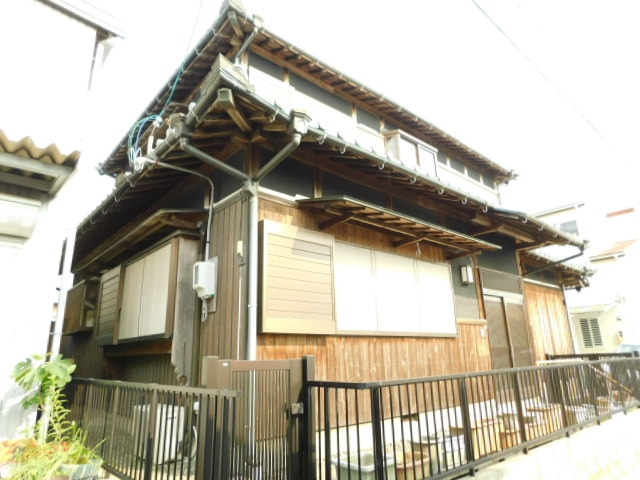 長太栄町２丁目貸家