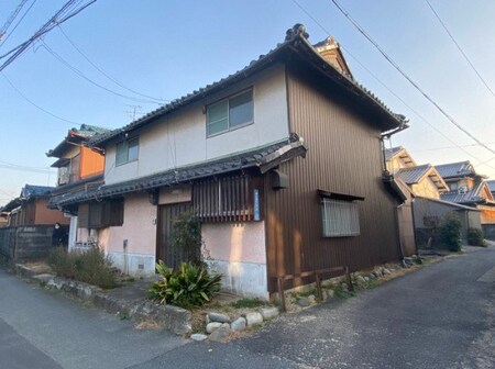 長太栄町三丁目貸家外観写真