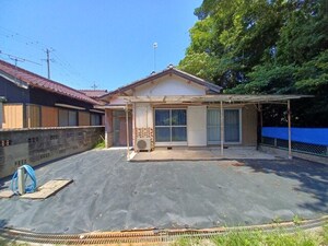 長太栄町2丁目借家外観写真