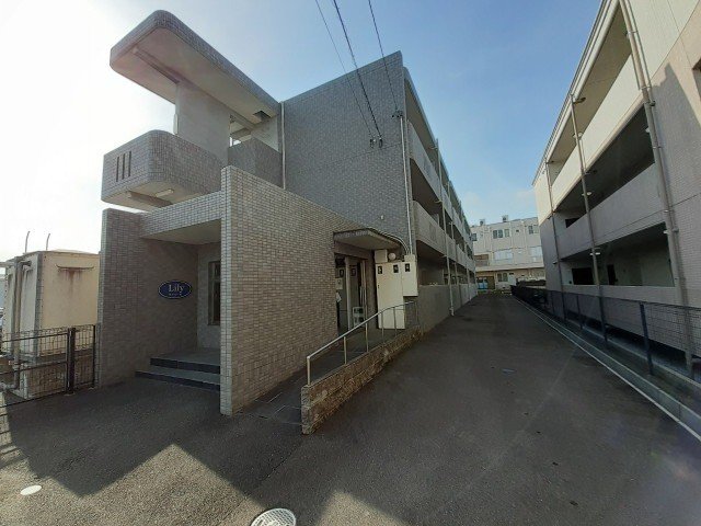 リリィ