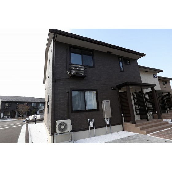 グラン ストリーツ　B棟