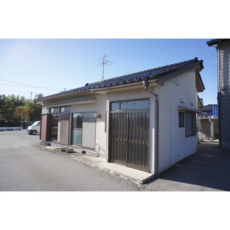 中島貸家外観写真