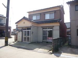 角　貸家外観写真