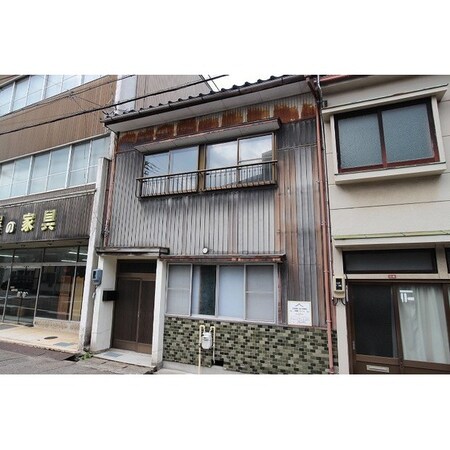 定塚町貸家外観写真