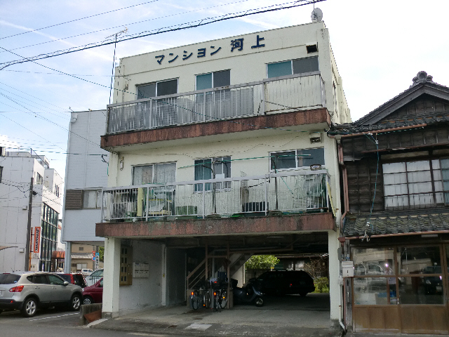 マンション河上