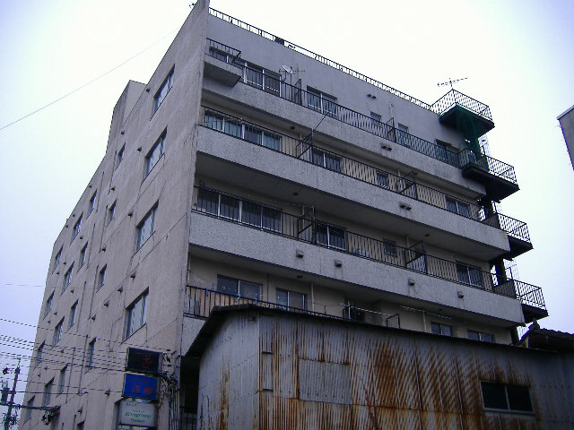 シャトーナツヤマ