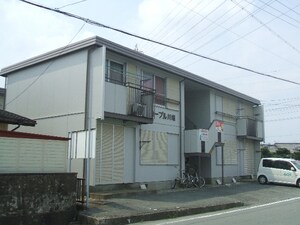 フォーブル川端Ａ外観写真