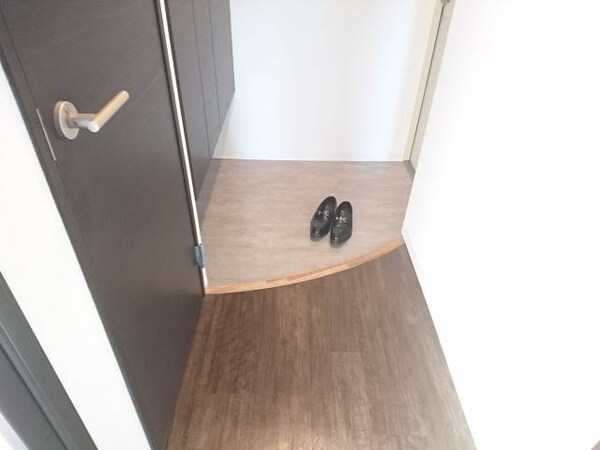玄関(広々玄関スペース♪)