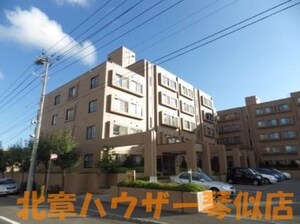ヴィルヌープ山の手２外観写真