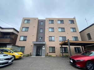 パストラル八軒外観写真