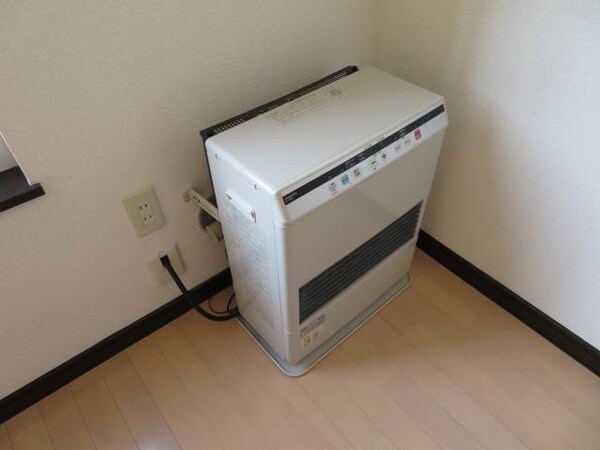 その他設備(灯油暖房♪)