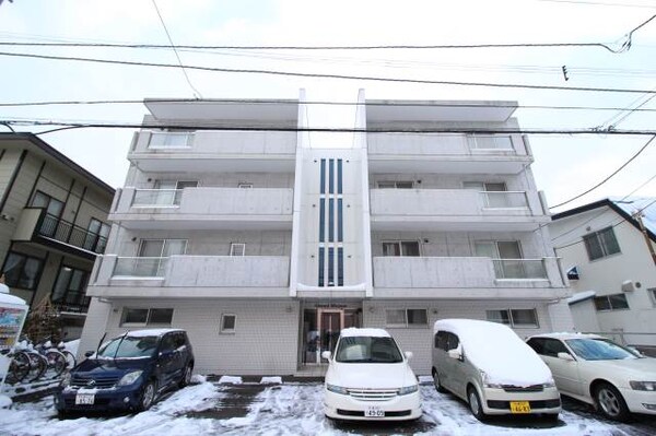 建物外観(重厚な外観♪)