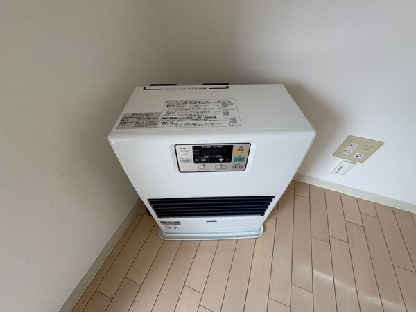 その他設備(灯油ストーブ)