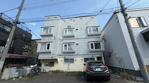 サクシード八軒外観写真