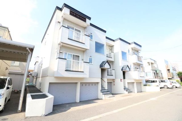 建物外観(綺麗な外観です♪)