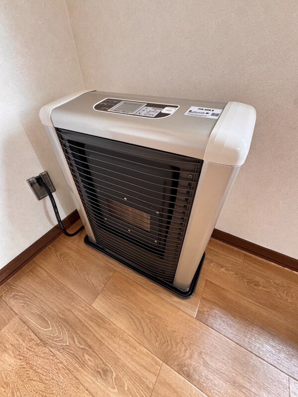 その他設備(嬉しい灯油ストーブ♪)
