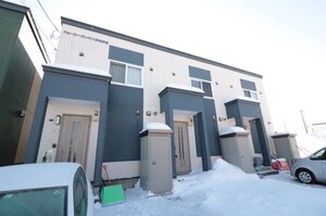フォーシーズンズ八軒　弐番館外観写真