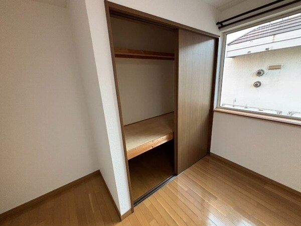 綺麗な洋室