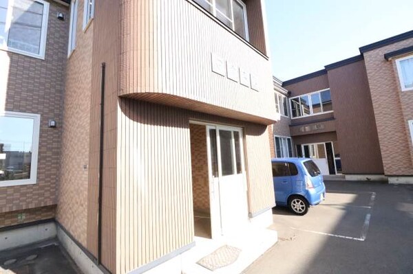 エントランス(建物入り口♪)