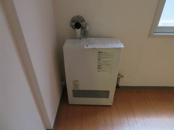 その他設備(都市ガス暖房機♪)