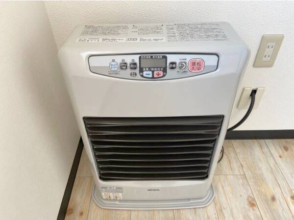 その他設備(灯油ストーブ)
