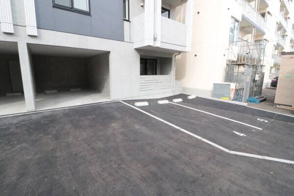 駐車場(駐車場♪)