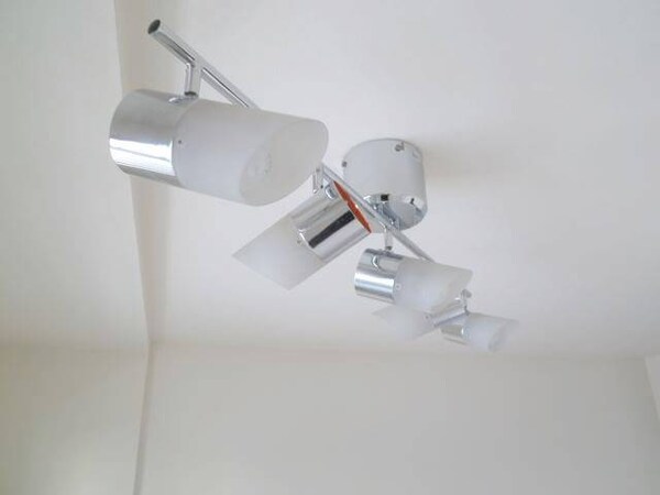 その他設備(おしゃれな照明器具♪)