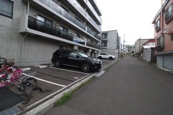駐車場(駐車場♪)