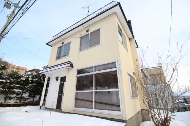 西野６条１０丁目貸家