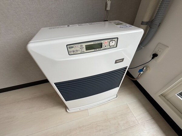 その他設備(ストーブで冬も暖か♪)